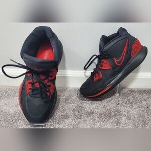Nike Kyrie Infinity Bred 8.5